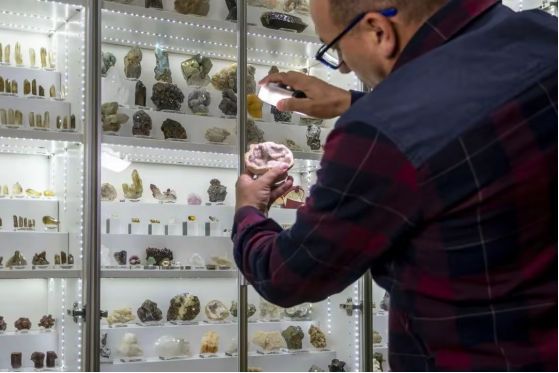 第一批玄学在全世界薅羊毛？开元棋牌靠着情绪价值出海(图3)
